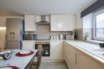 Fully Equipped Kitchen – Cook, Dine & Enjoy Your Huddersfield Stay