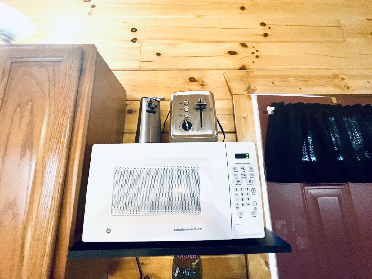 Kick Back Ridge Cabins Cuddles by Kick Back Ridge Cabins