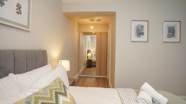 Dressing area - 17 apt 2 