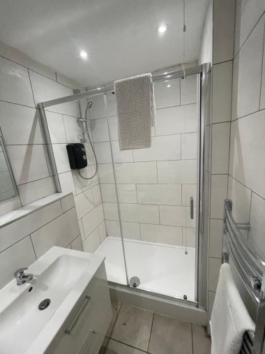 Bright and modern bathroom