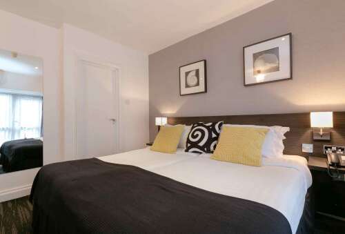 Double or Twin Garden Room 