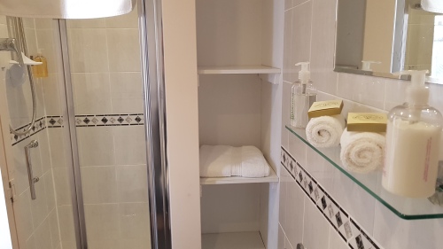 Family room en-suite