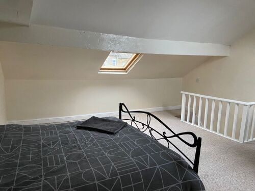 Delightful attic sunroom with double bed