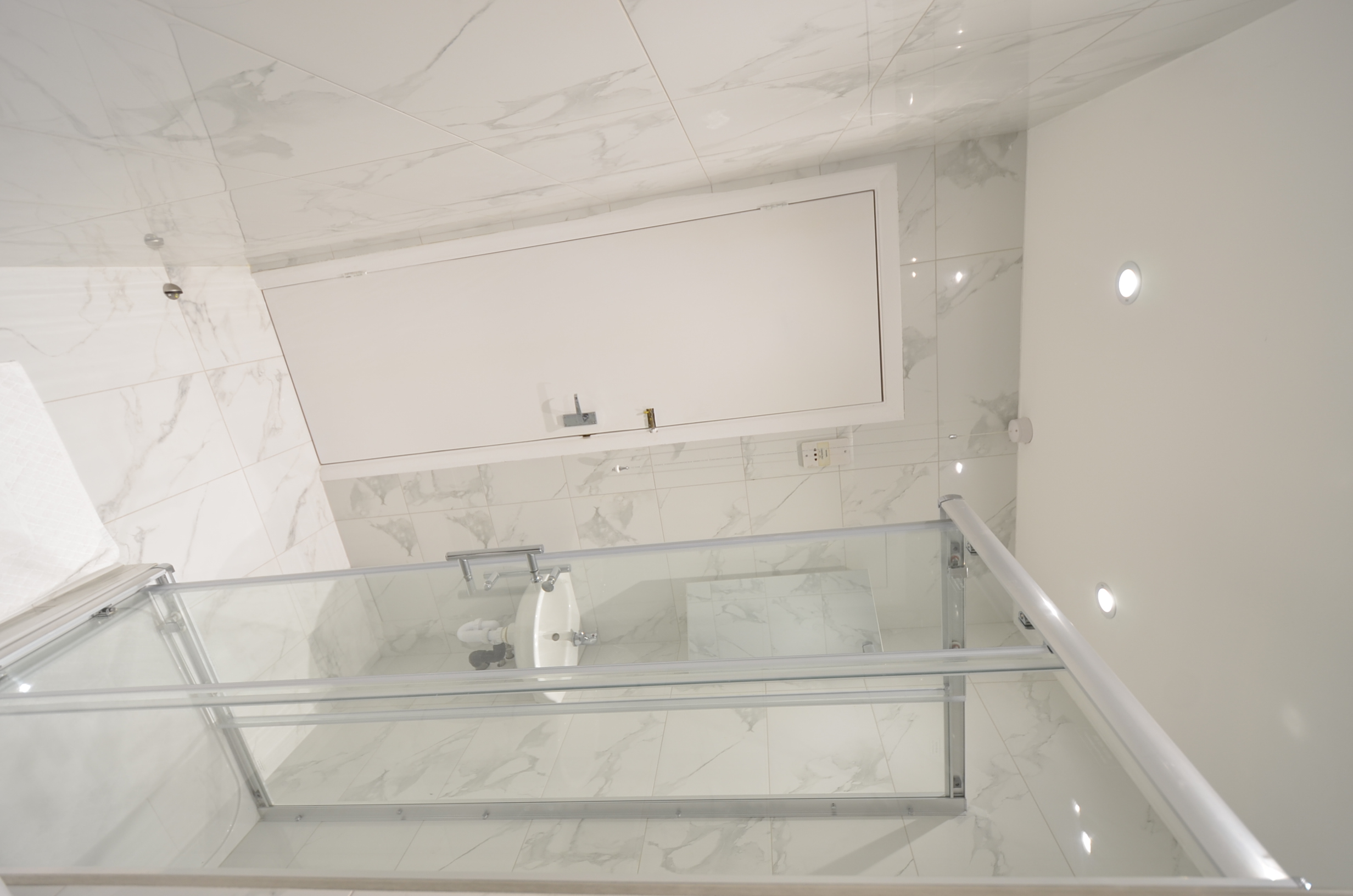 Family Studio, With Kitchen and  Ensuite Shower & Toilet.