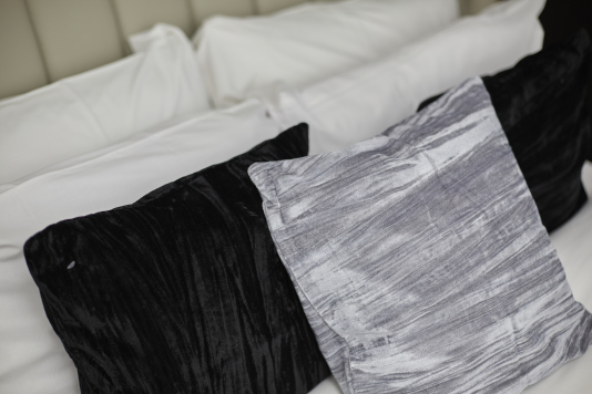 A comfortable double bedroom offering the perfect blend of comfort and simplicity.