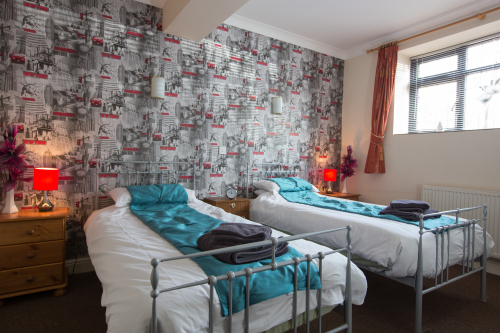 Twin room-Ensuite-Disabled Facilities - Base Rate