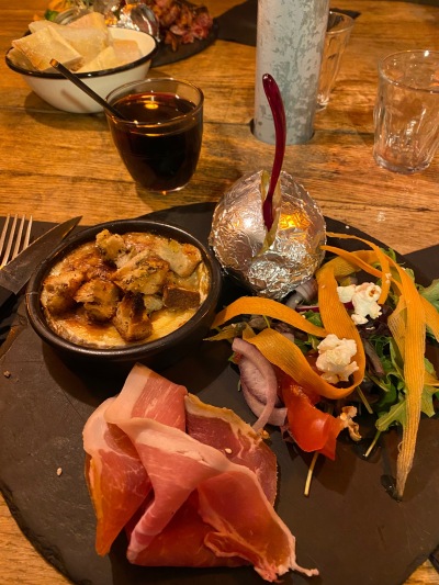 Une institution : Le Schuss !