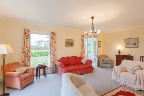 Bungalow-Ensuite with Bath-Countryside view - Base Rate