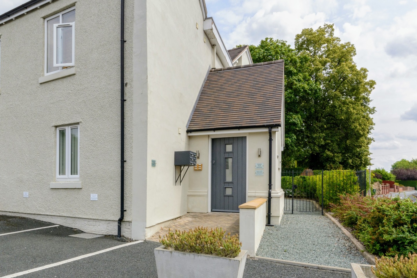 Crescent House Apartments, Telford Home