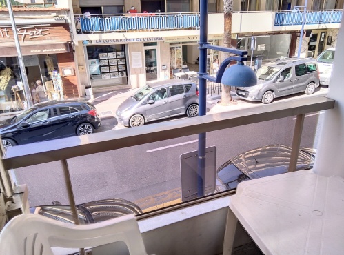 terrasse avec vue sur la ville