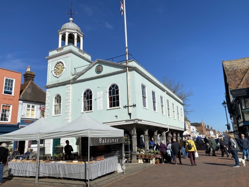 Faversham market (approx 15 min drive from the cottages)
