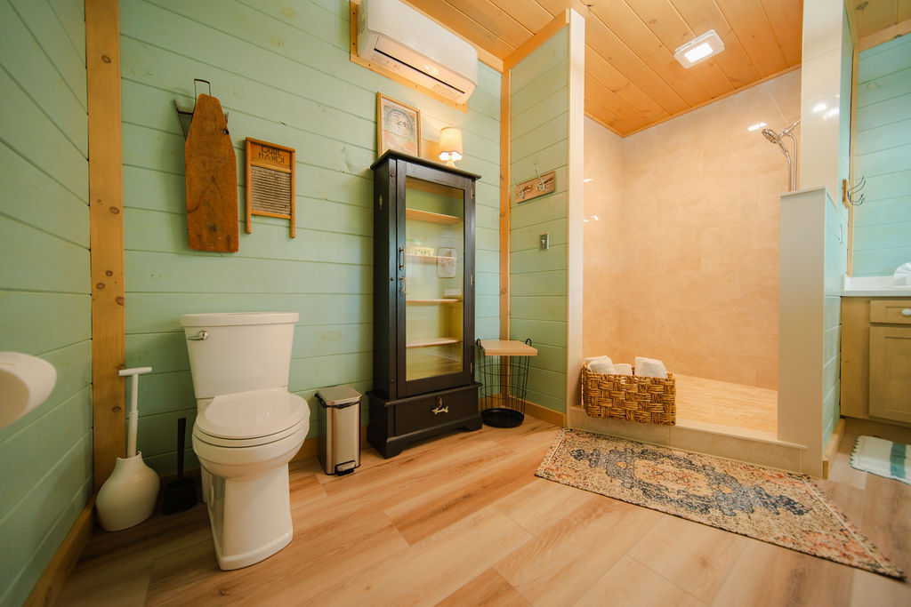 The Cottage Barn on Barton | Photo 32