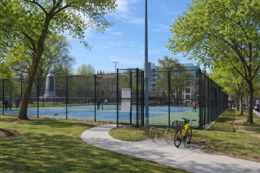 Oak Park Tennis Courts next-door (0.2 mile walk) available on a first come first serve basis.