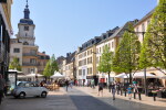 Thionville, place Anne Grommerch, des restaurants et des bars à 150 m. / Thionville, place Anne Grommerch, restaurants and bars