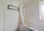 Bathroom: Heated towel rails