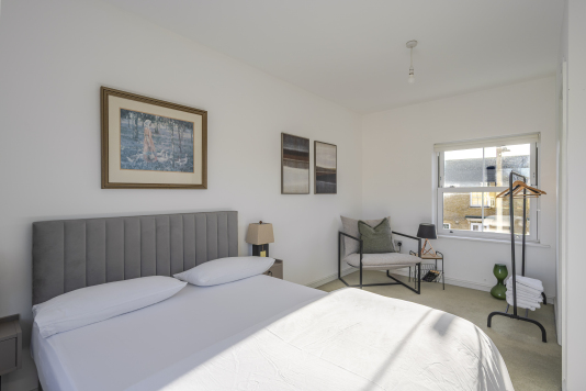 Beautifully styled with a plush double bed and thoughtful touches, this room feels inviting and refined. Perfect for unwinding, it blends comfort with understated elegance.