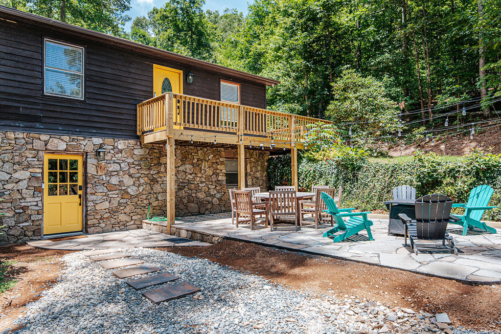 Tucked Inn: Lower Unit