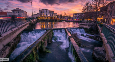 Les quais de l'Isle sur la Sorgue un soir d'été