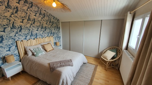 Chambre 1 avec lit Queen size 160 cm