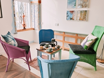 Sala de estar / Salón - Breakfast seating area