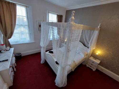Double room-Premium-Ensuite with Shower-Four-poster Bed