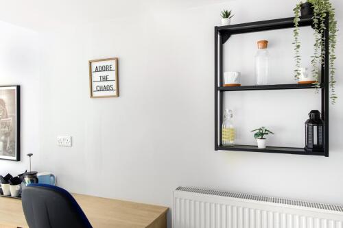 ROOM 4