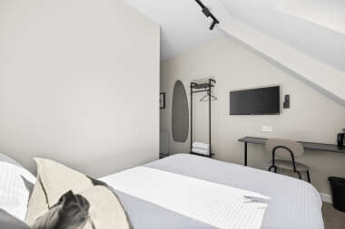Deluxe Double Bedroom 
