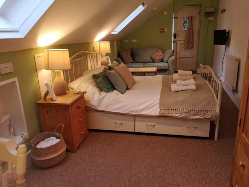 Double room-Ensuite-With Private Entrance - Base Rate