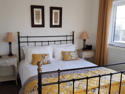 Double en-suite room with Kingsize bed