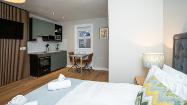 stylish studio (1 bedroom apartment)