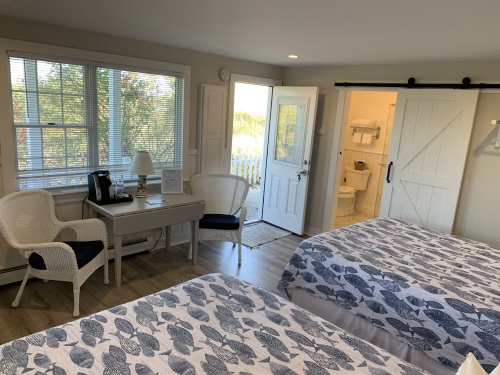 Brewster 1st Floor-Partial Ocean View-Traditional-Double room-Private Bathroom