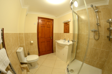 Lower Ground Floor Bathroom 