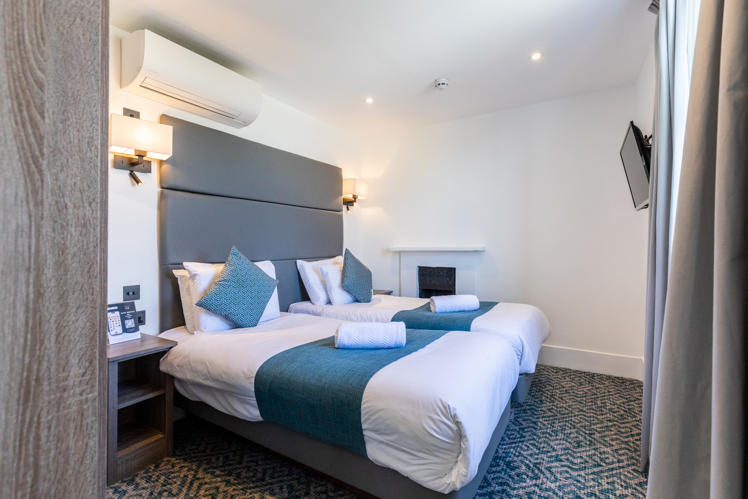 Standard Twin Room. — photo 1 of 21