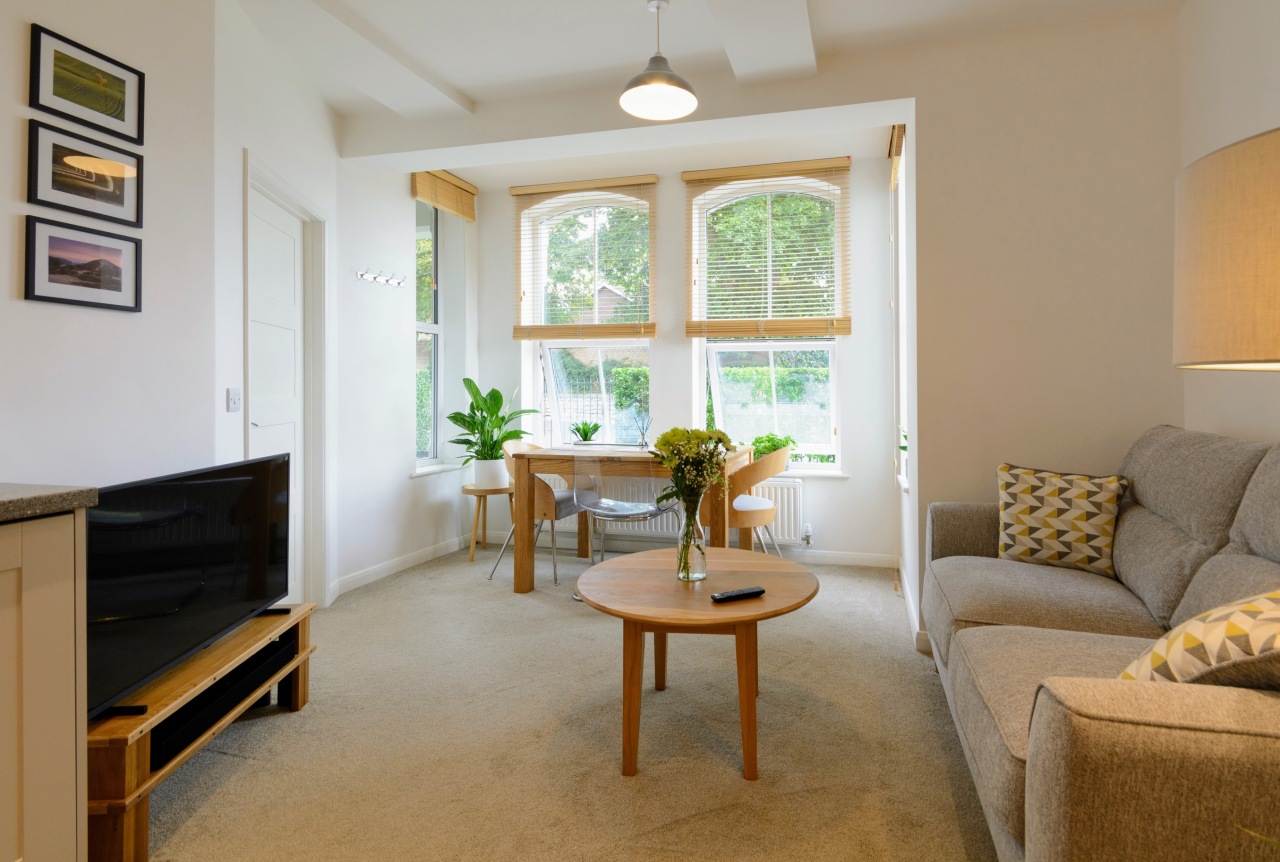 Crescent House Apartments, Telford Apartments