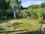 Beautiful garden with seating and washing line! 