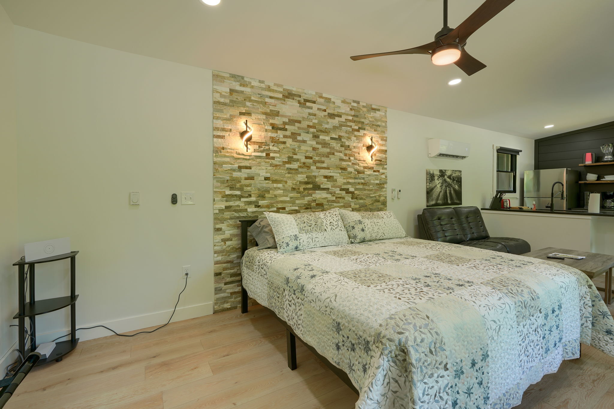 Love Nest | Photo 16