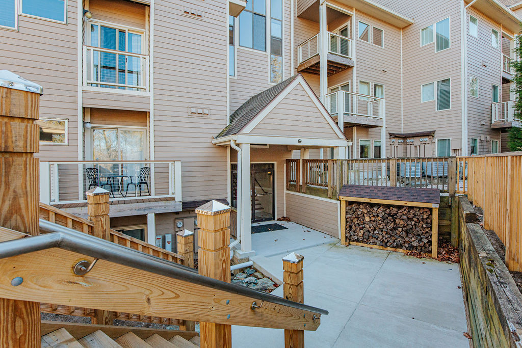 Firefly on The Ridge