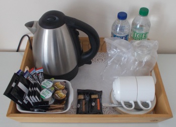 Camera da Letto - Each guest tray has tea, coffee, and hot chocolate too!