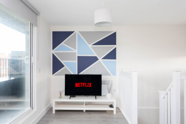 Smart TV With Netflix 