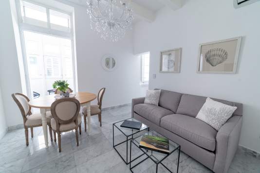 Sitting & dining room combined