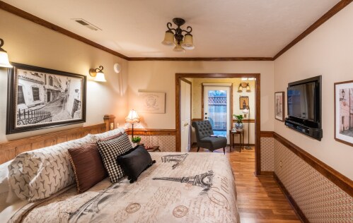 Double room-Ensuite-Standard-Azalea Room - Base Rate