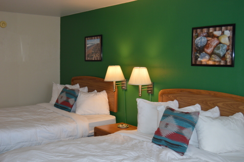 Cedars 2 Queen Room