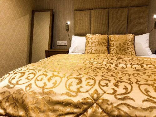 Room 3 - Family Ensuite NO PETS (182 sqft) - Room Only