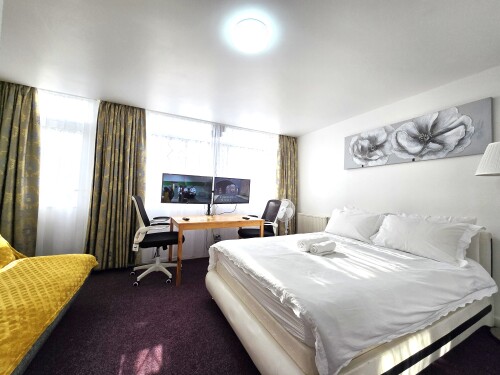 Room 3