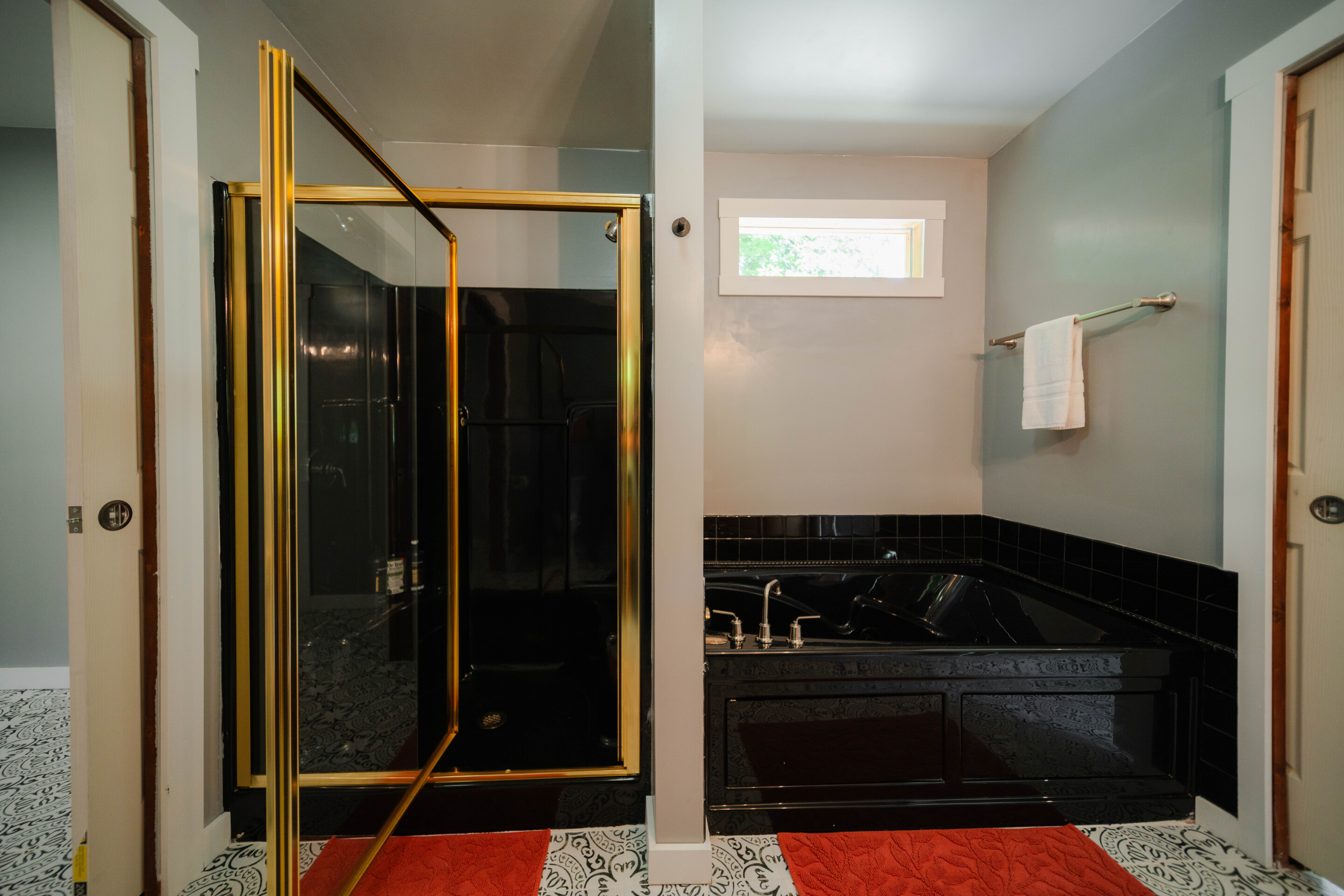 Whispering Acres | Photo 29