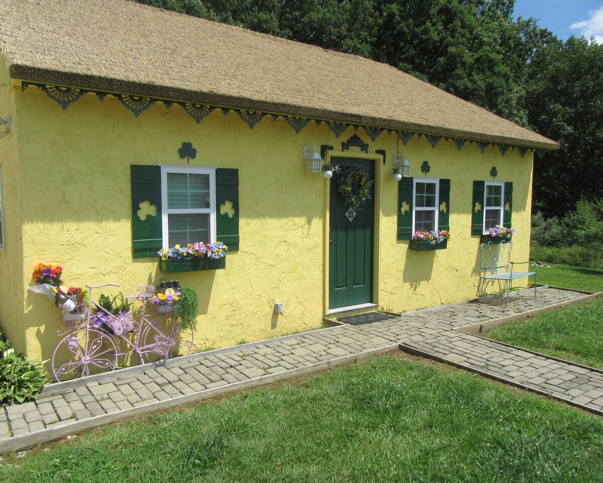 24034 Celtic Cottage
