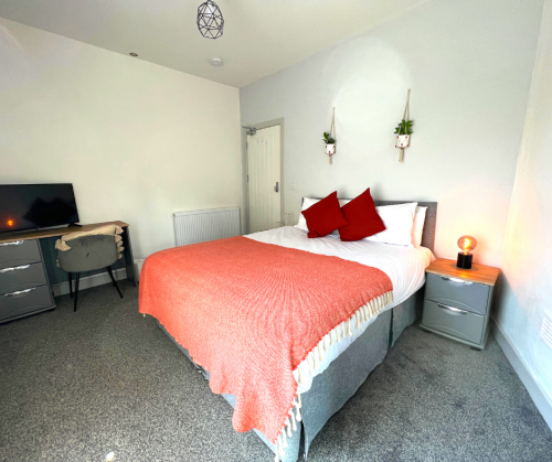 Bedroom Three - King Size Configuration 