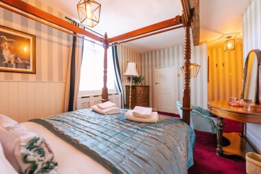 looking back at the en suite from the bed in the master 