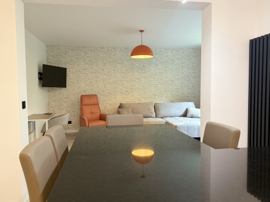 Wohnzimmer und Essbereich