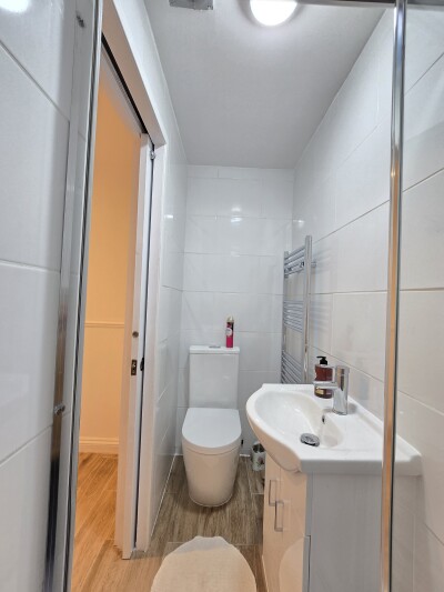 Room 1 bathroom 